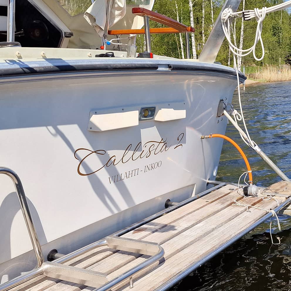 Veneen nimi ja kotisatama tarrateksti siirtokalvolla - Image 6